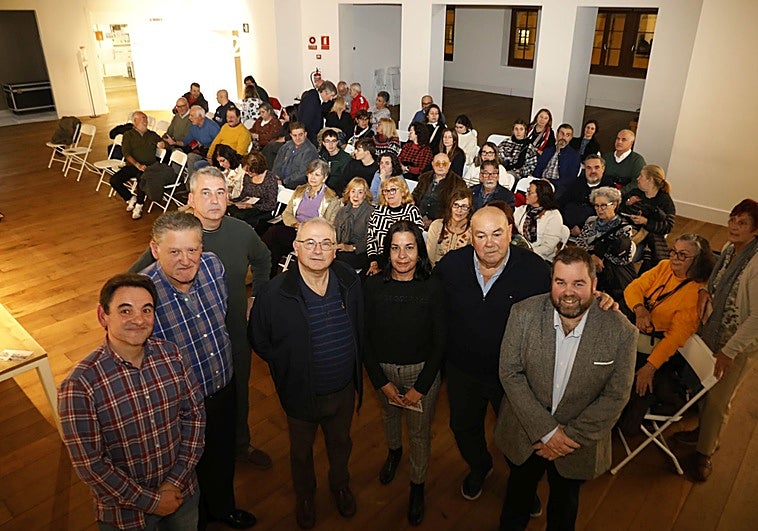 La Federación de Voleibol de Asturias celebra sus 65 años con una exposición en Gijón